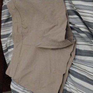 Briggs Khaki Shorts Size 10P